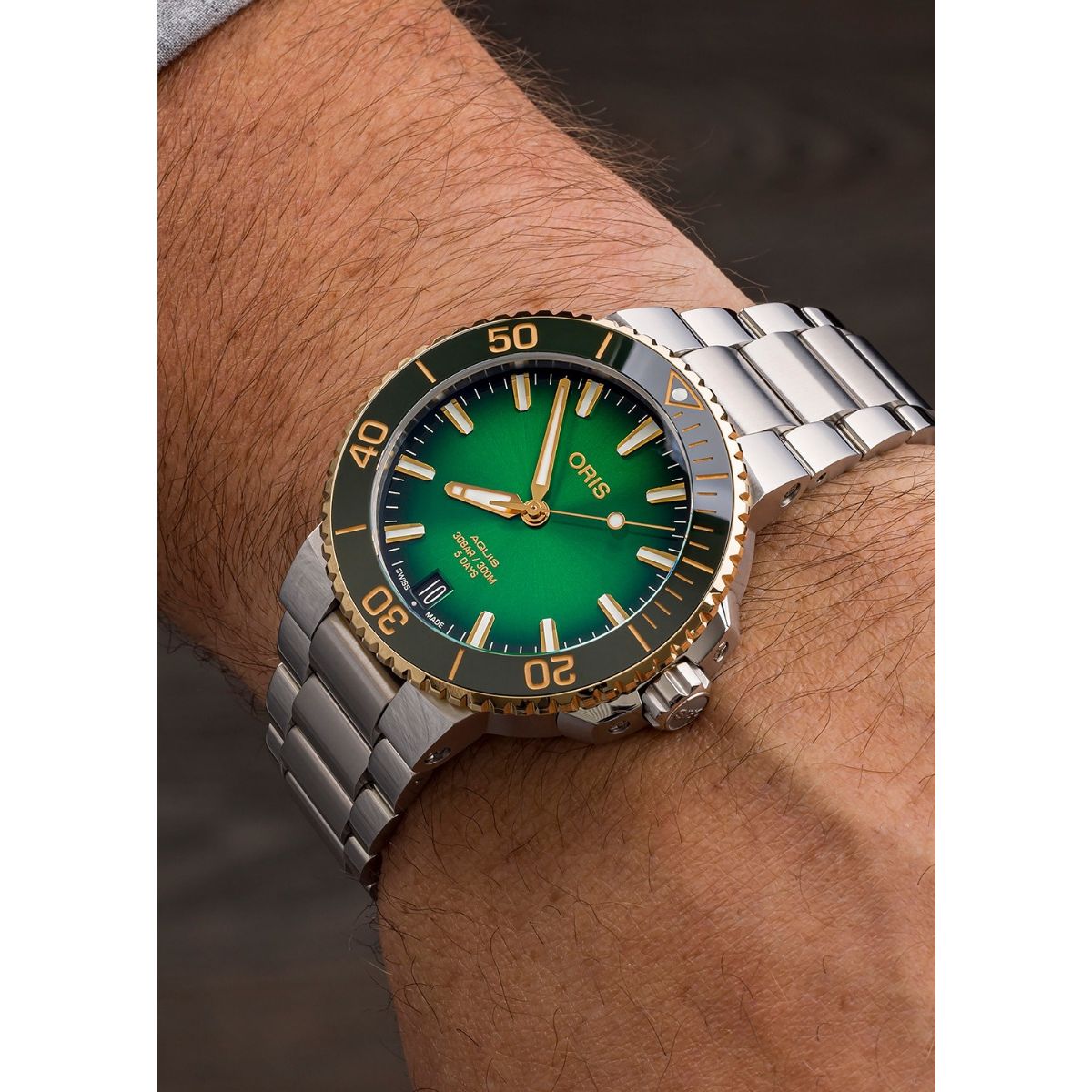Oris Aquis Date Caliber 400 Green Gold 41.5mm