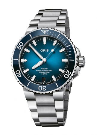 Oris Aquis Date Caliber 400 Blue Steel | 43.5mm