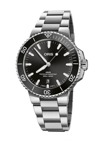 Oris Aquis Date Black Steel | 41.5mm
01 733 7787 4154-07 8 22 04PEB