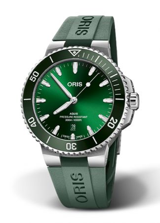 Oris Aquis Date Green Rubber | 43.5mm