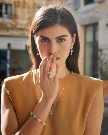 BRON Jewelry Catch Sfeer