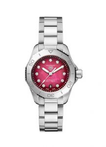 TAG Heuer Aquaracer Professional 200 Red | 30mm
WBP2414.BA0622