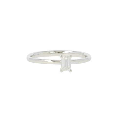 Lux | White Gold Ring | Emerald Cut Diamond 